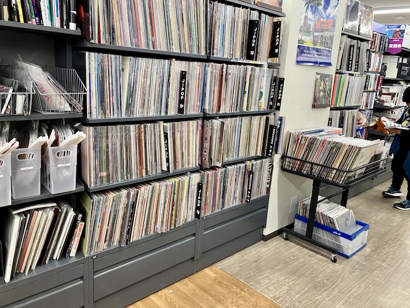 ブックオフ西友鳴海店のレコード売り場