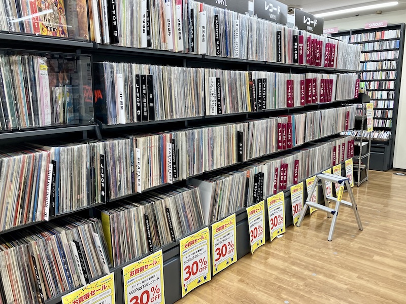 ブックオフ西友高針店のレコードコーナー