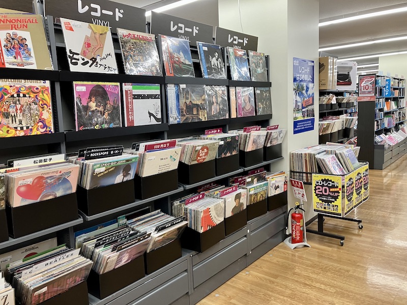 ブックオフ西友鳴海店のレコードコーナー