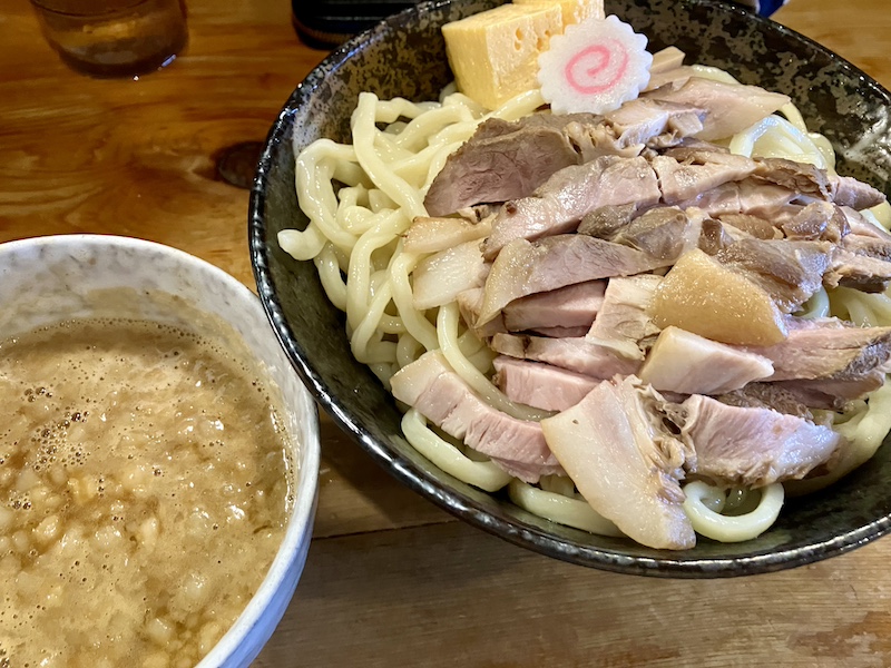 東片端のらけいこの盛りそば肉大入り