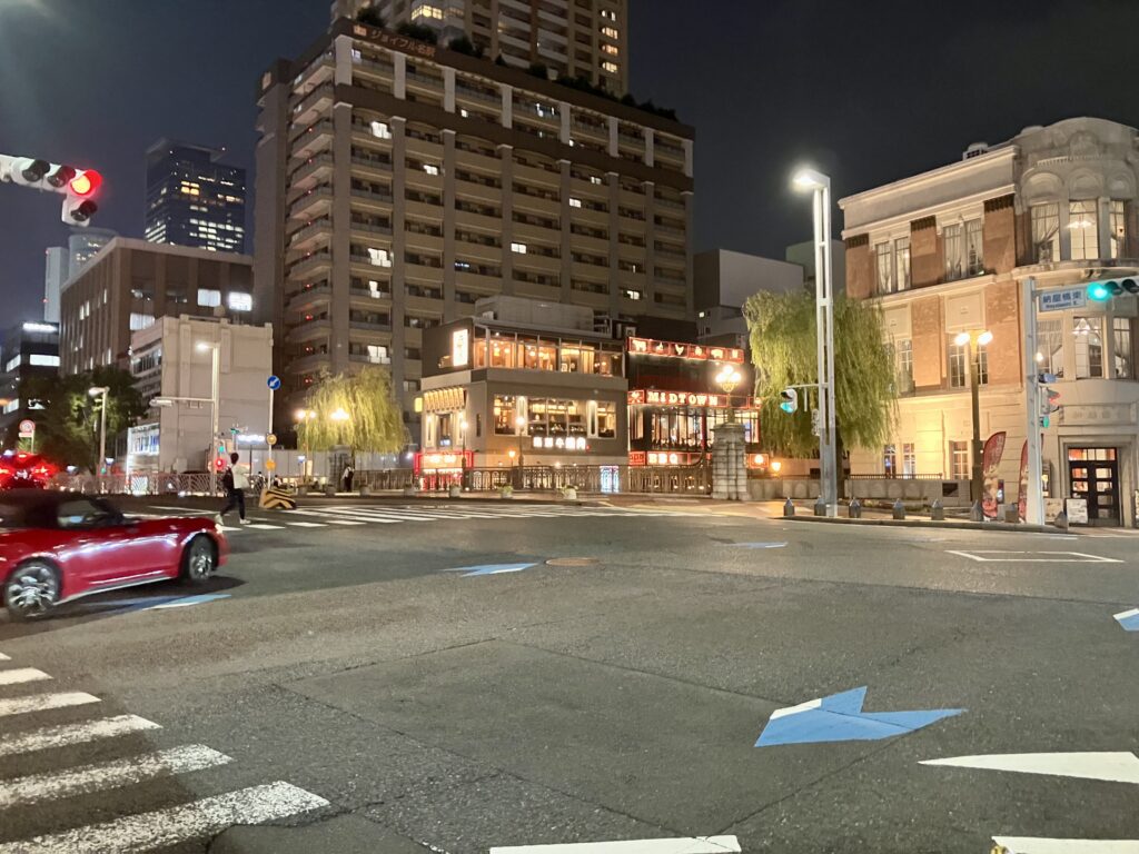 夜の柳橋