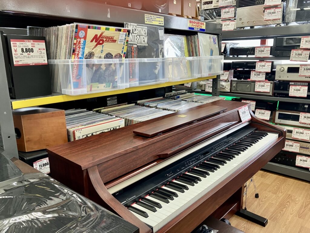 ハードオフ・オフハウス 浜松高林店のレコードコーナー