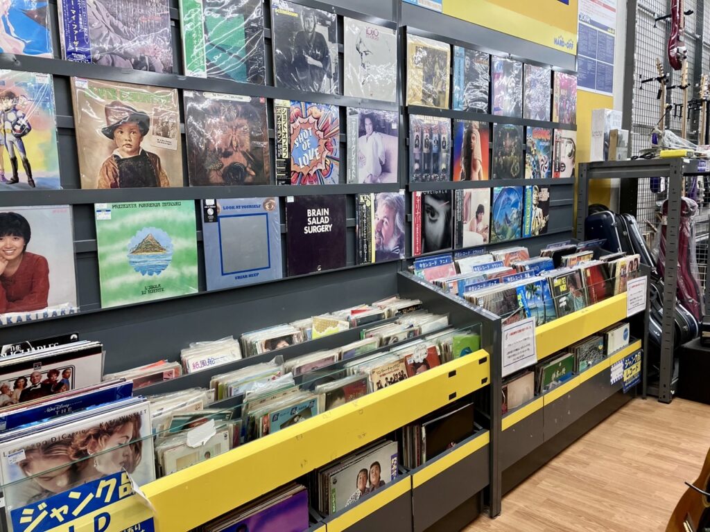 ハードオフ藤枝店のレコードコーナー