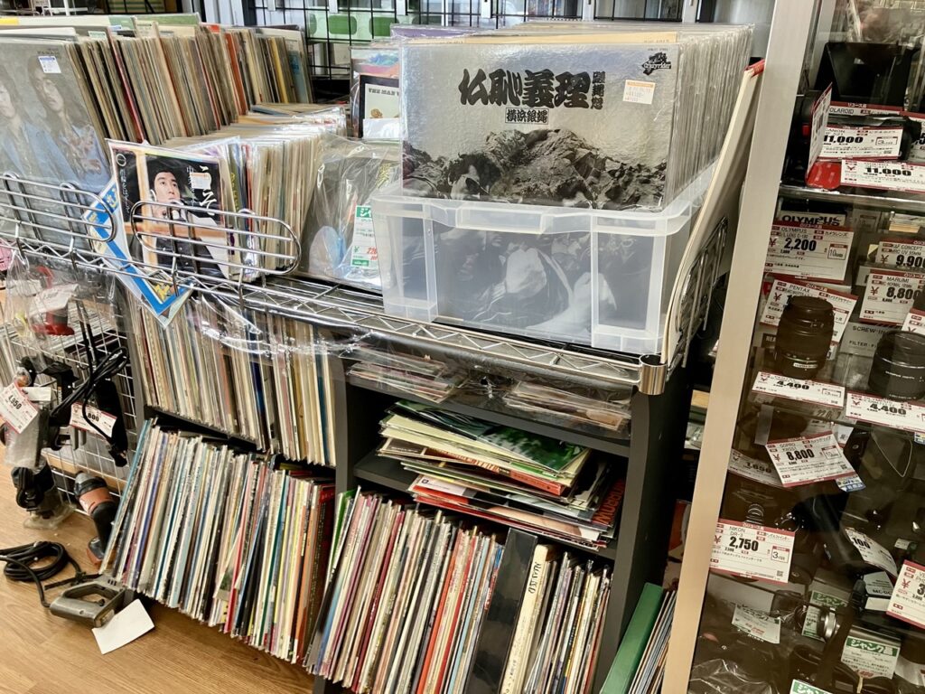 ハードオフ・オフハウス 浜松高林店のレコードコーナー